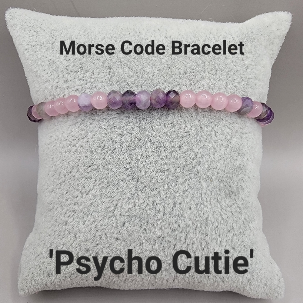 Inappropriate bracelets - Picture 6 of 8